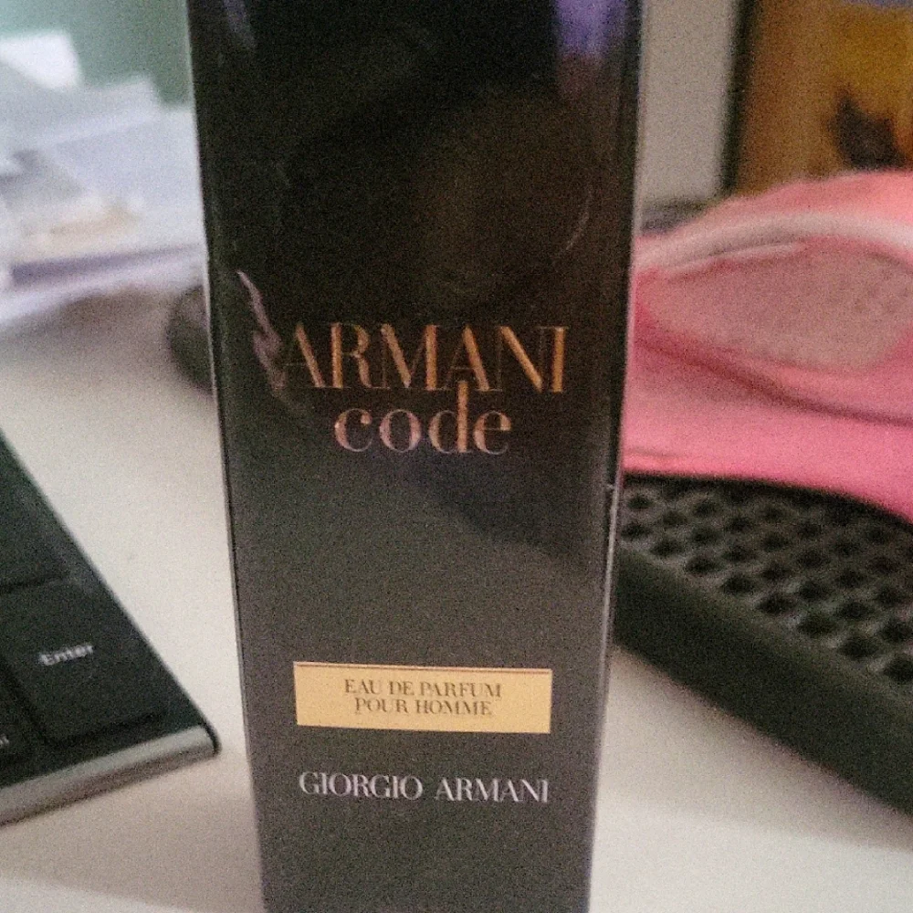 Giorgio Armani Code Eau de Parfum - Black and Gold New Travel Size - Picture 1 of 3